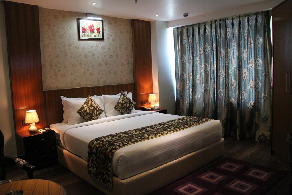 Maple Wood Hotel Ranchi Room photo